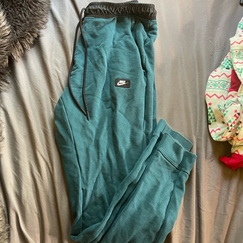Nike Tech Trackpants